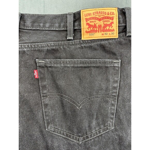 Levis 550 Jeans Mens 42x30 Black Relaxed Fit Tapered Leg Denim WaterLess Red Tab - Picture 5 of 10